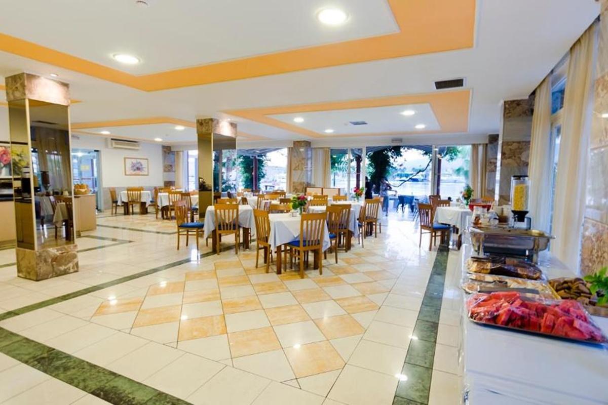 Gaia Palace 酒店