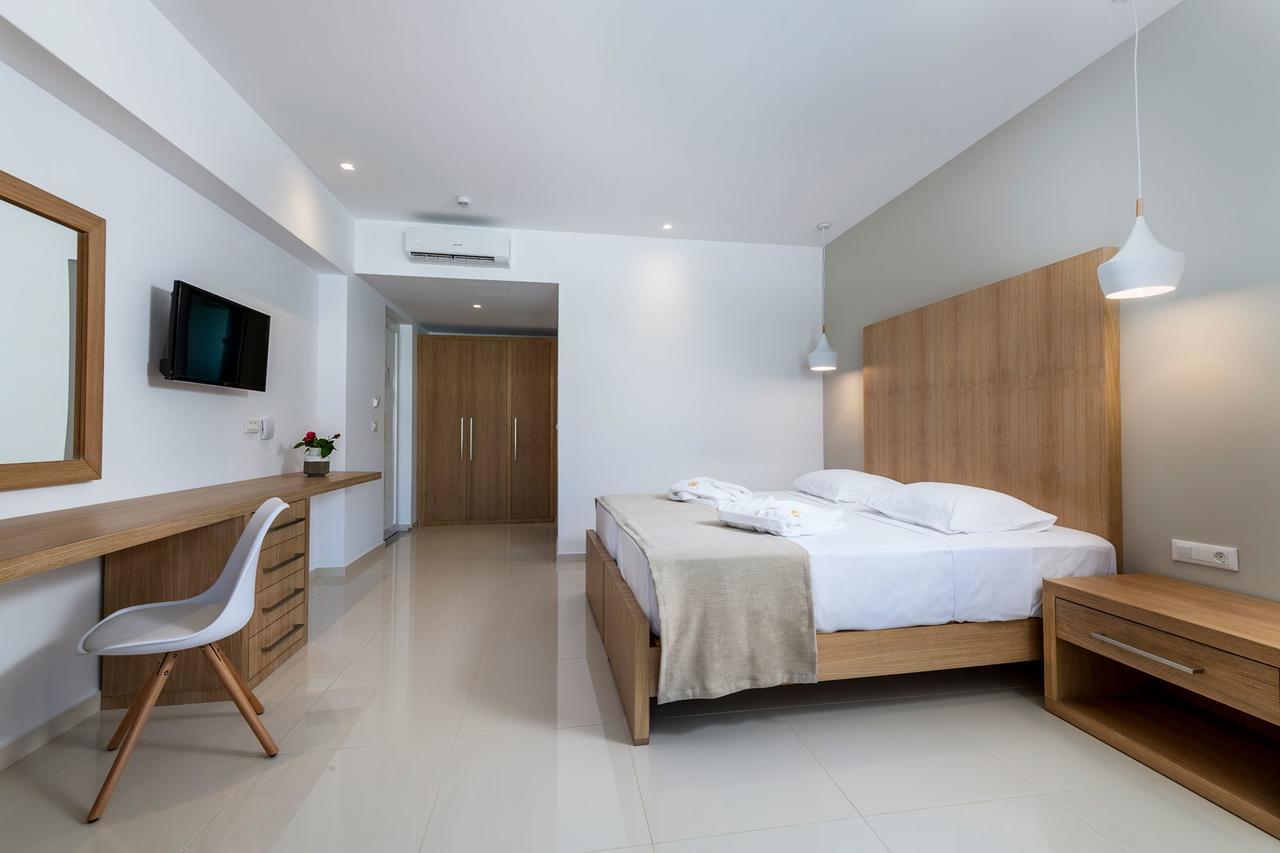 Gaia Palace Marmári